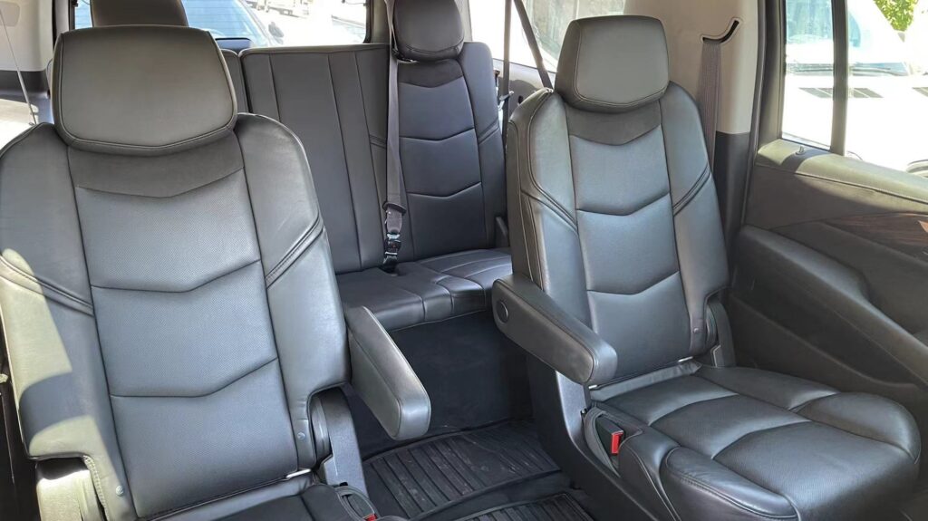 Black SUV Captain Seat